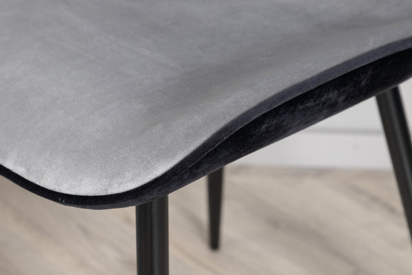 Matstolar EMMA Sammet 89x47x57cm Sammet-2st