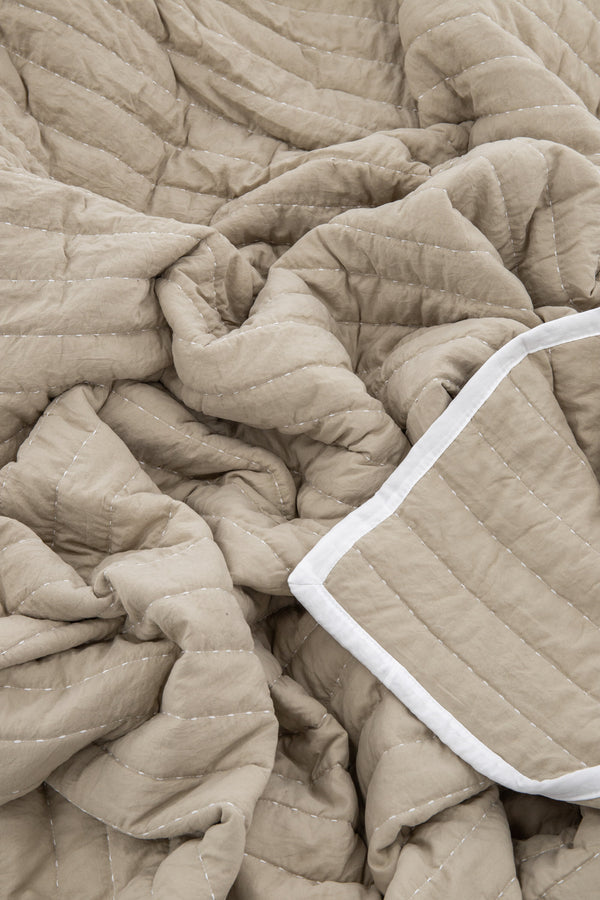Överkast JUNI Polyester 260x260cm-Beige