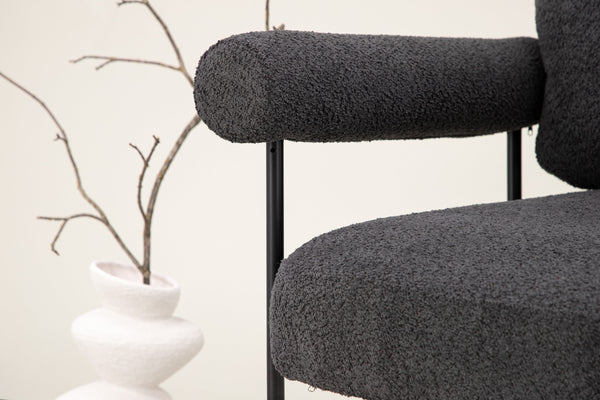 Fåtölj TILLBERGA X JOSEFIN LUSTIG Boucle L87xW95xH83cm-Mörkgrå